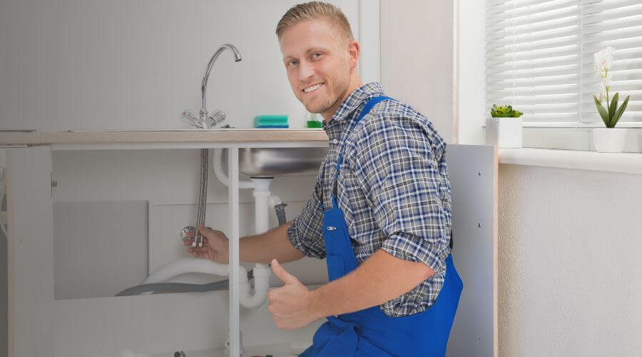 Nighttime Plumber in Rock City, IL